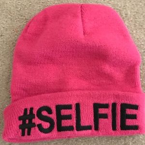 #SELFIE beanie